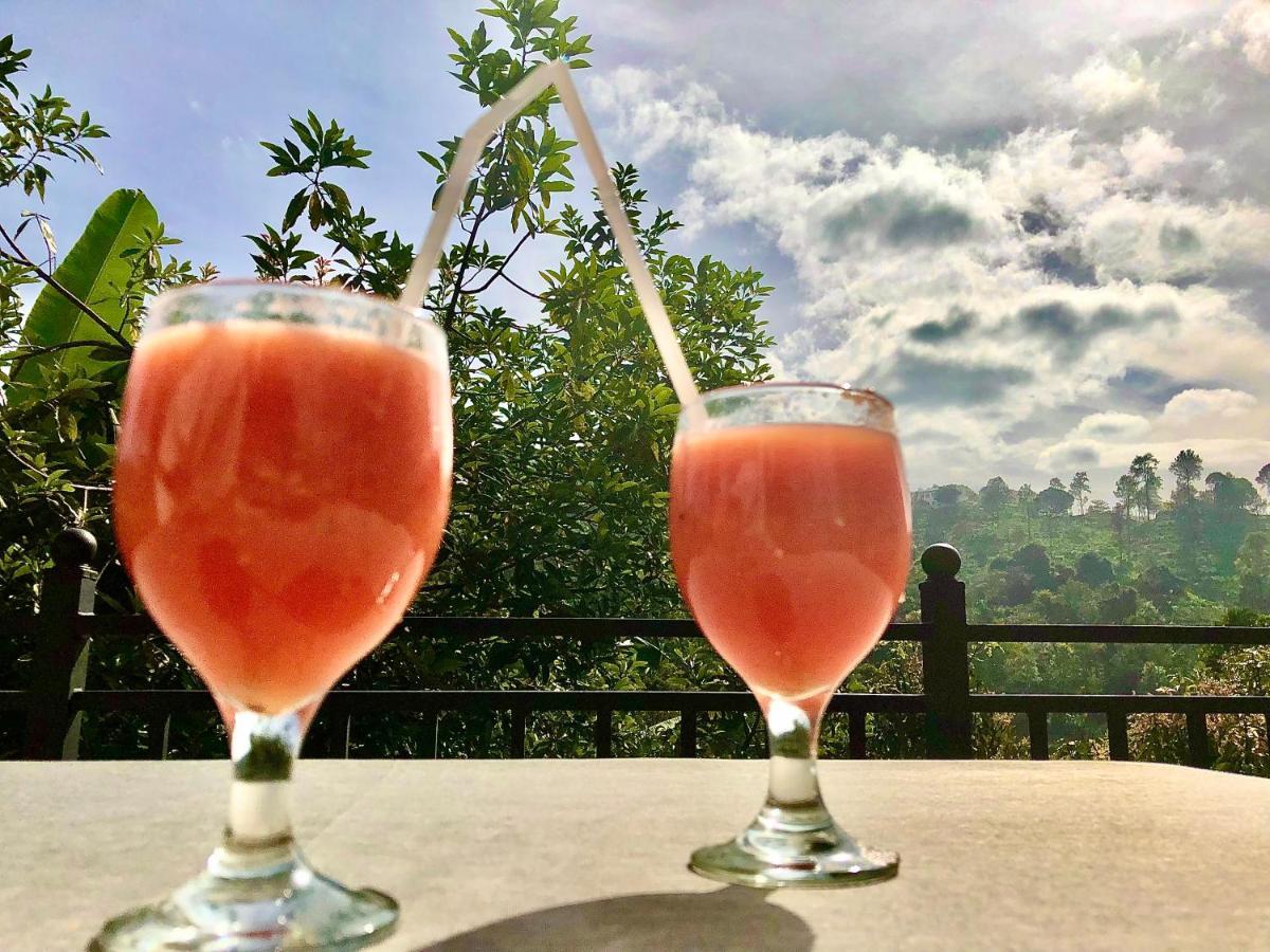 Relax Inn Елла Екстер'єр фото
