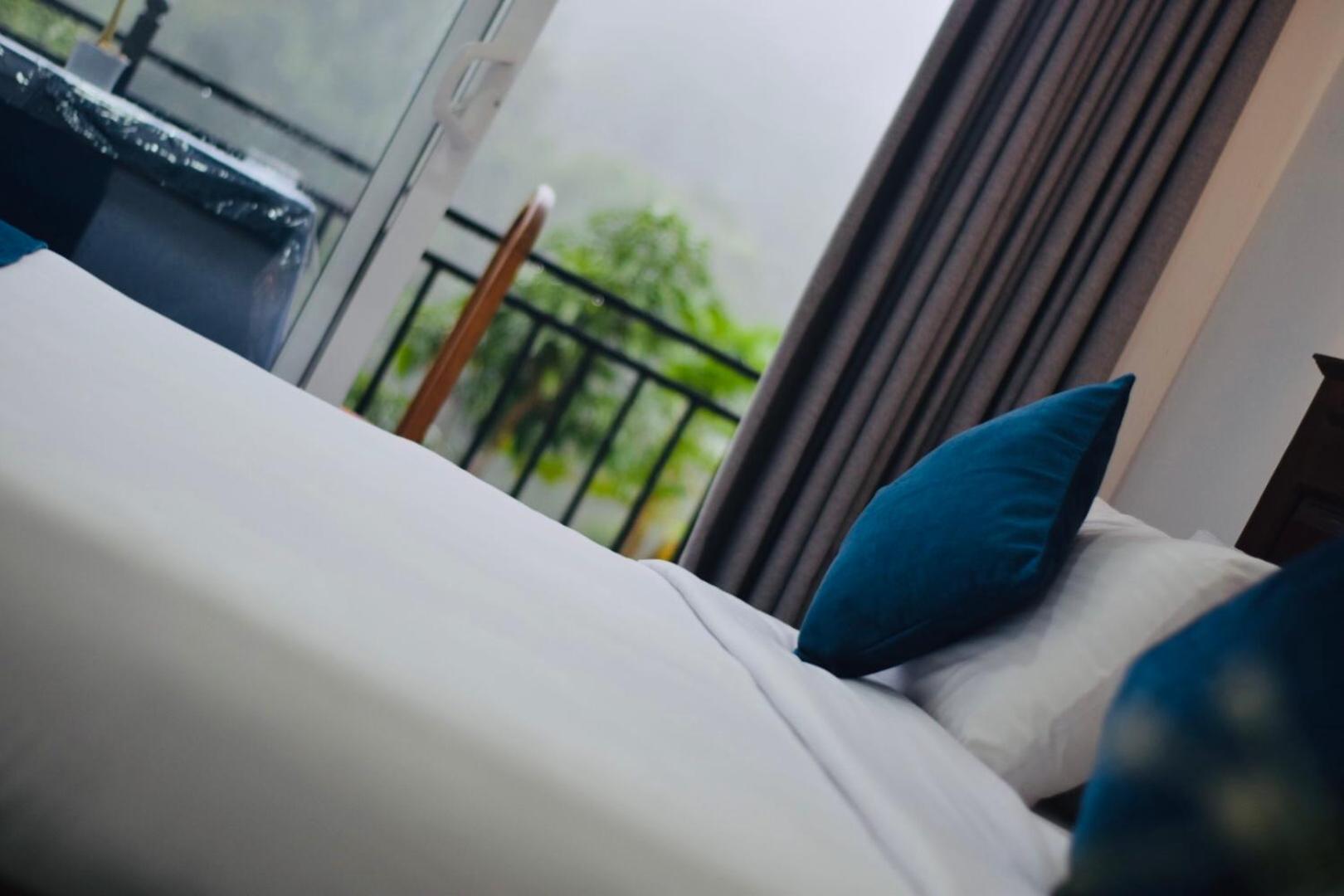 Relax Inn Елла Екстер'єр фото